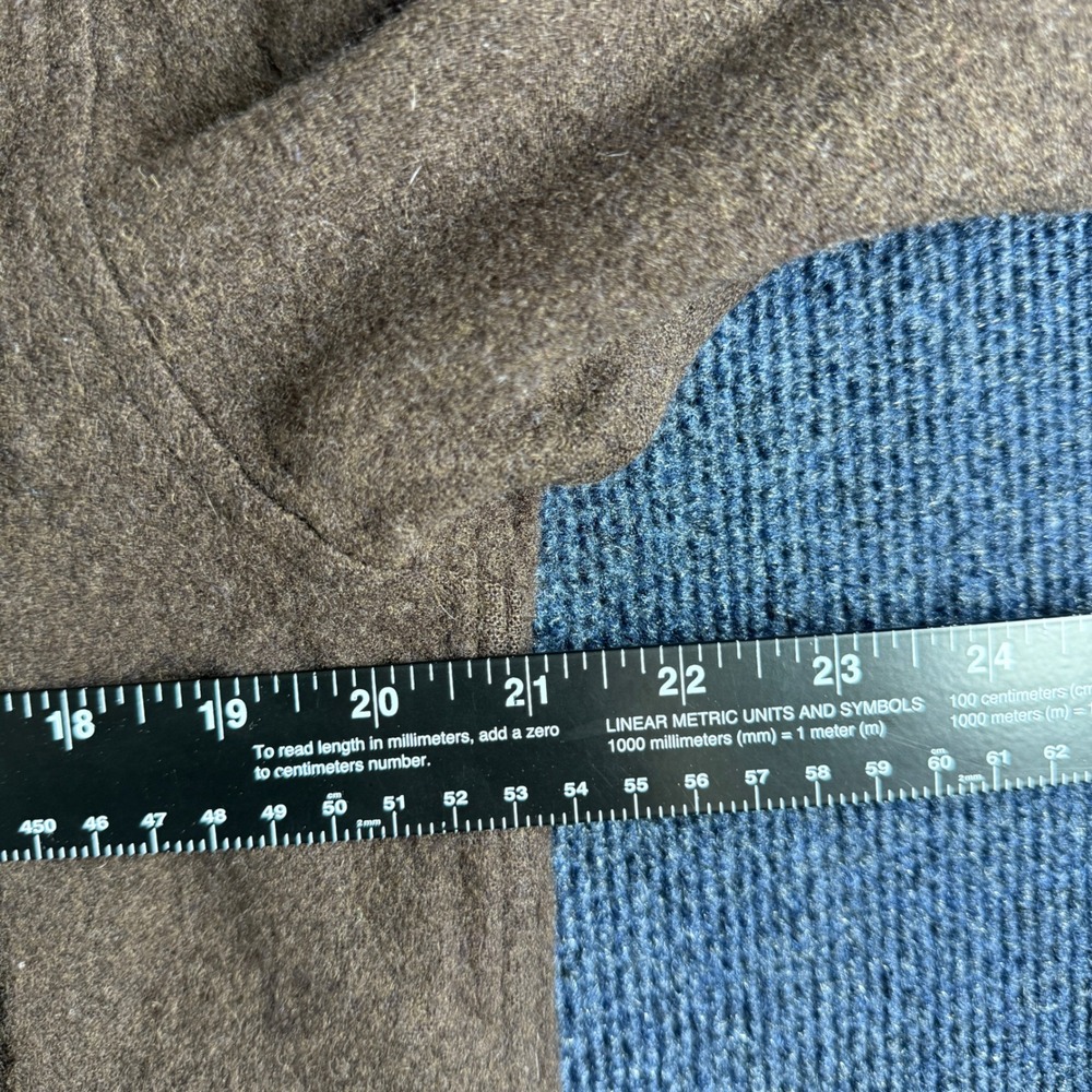 Pendleton Mens M 21.5x28.5 Brown Wool Flannel Outdoor Shirt Button Up - Picture 2 of 5